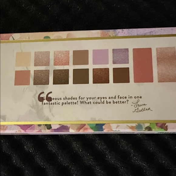 Laura Geller Floral Fantasy Makeup Palette NWOT - Picture 3 of 3